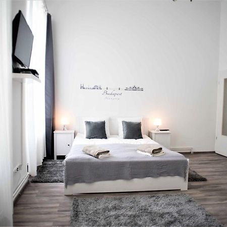 Castle Trees Apartment 부다페스트 외부 사진