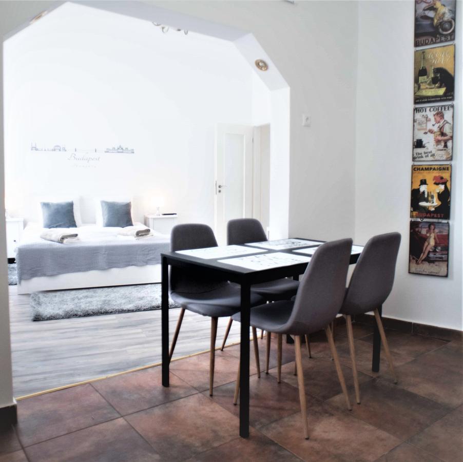Castle Trees Apartment 부다페스트 외부 사진